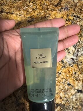 Armani/Privé Thé Yulong Perfumed Shower Gel - Green